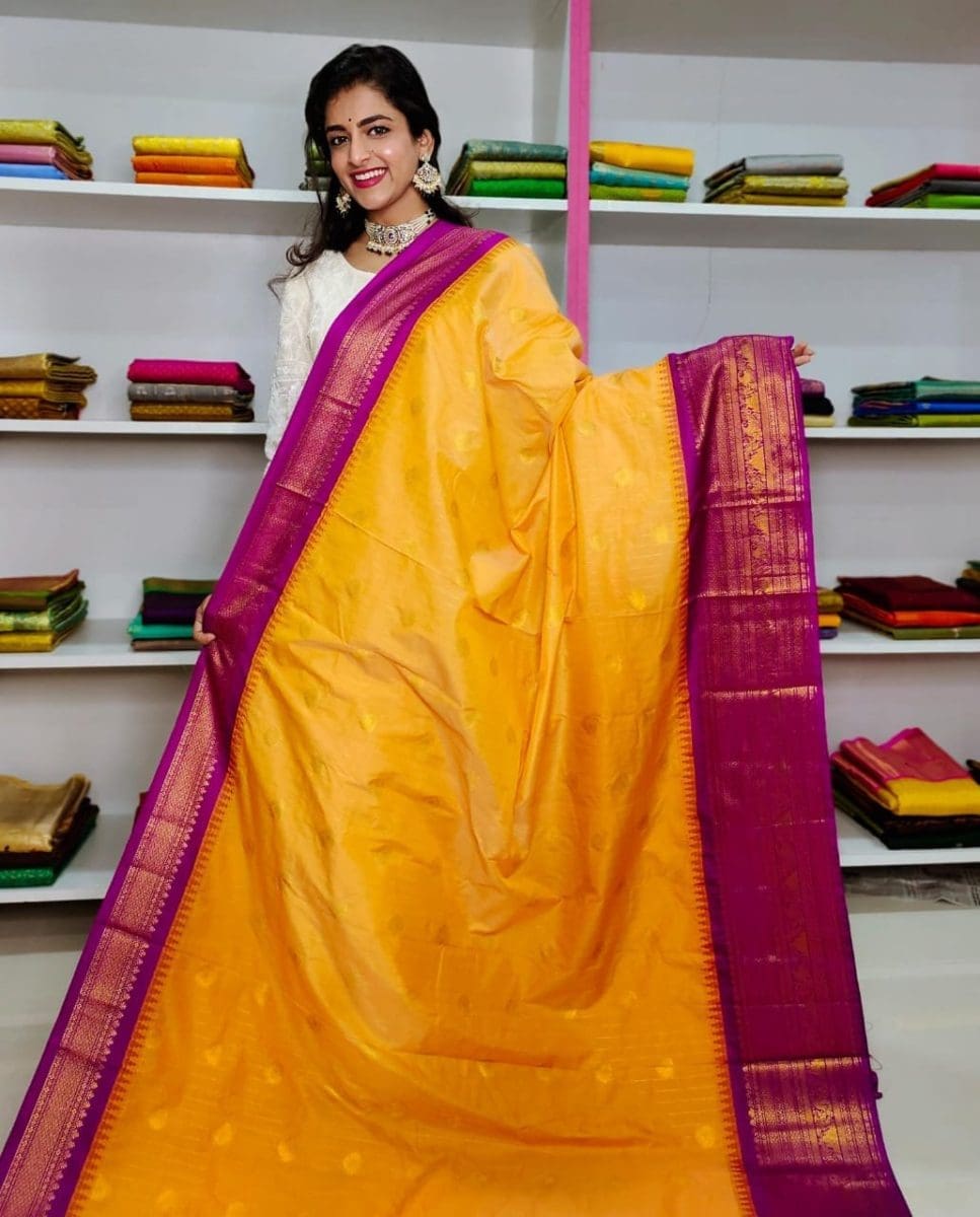 Semi gadwal silk saree - Arya Collections